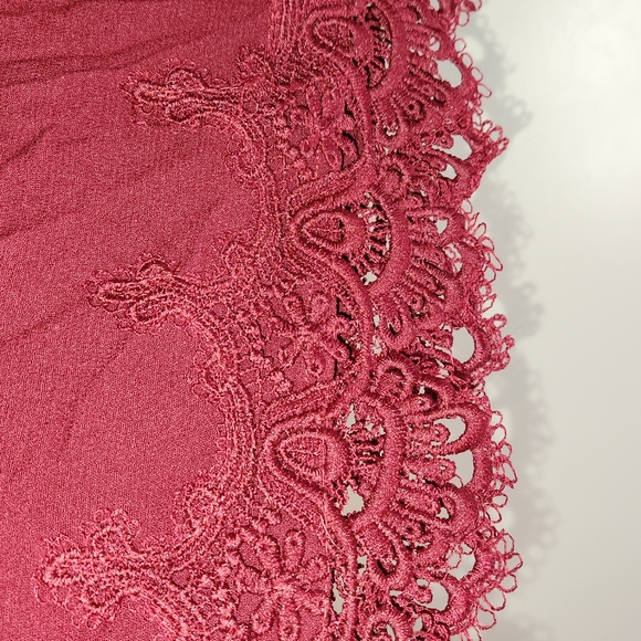 Cold Shoulder Top - Picture 4 of 8